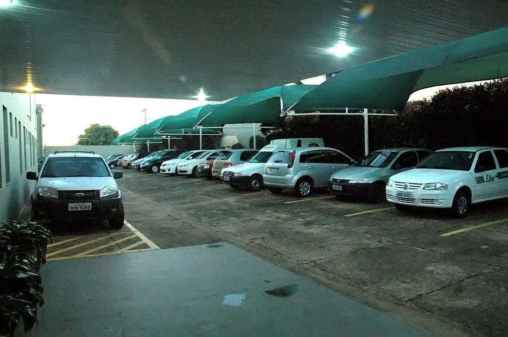 Hotel Carolina Plaza Uberaba Eksteriør bilde